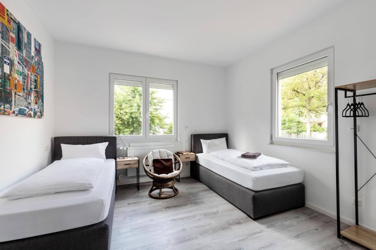 Primera Zimmer Mit Gemeinschaftsbad Singen Bagian luar foto