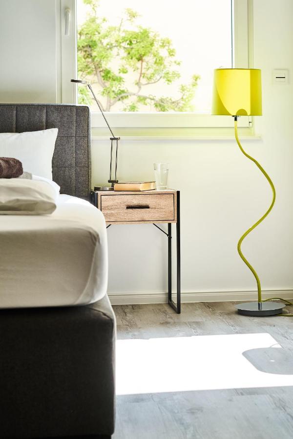 Primera Zimmer Mit Gemeinschaftsbad Singen Bagian luar foto