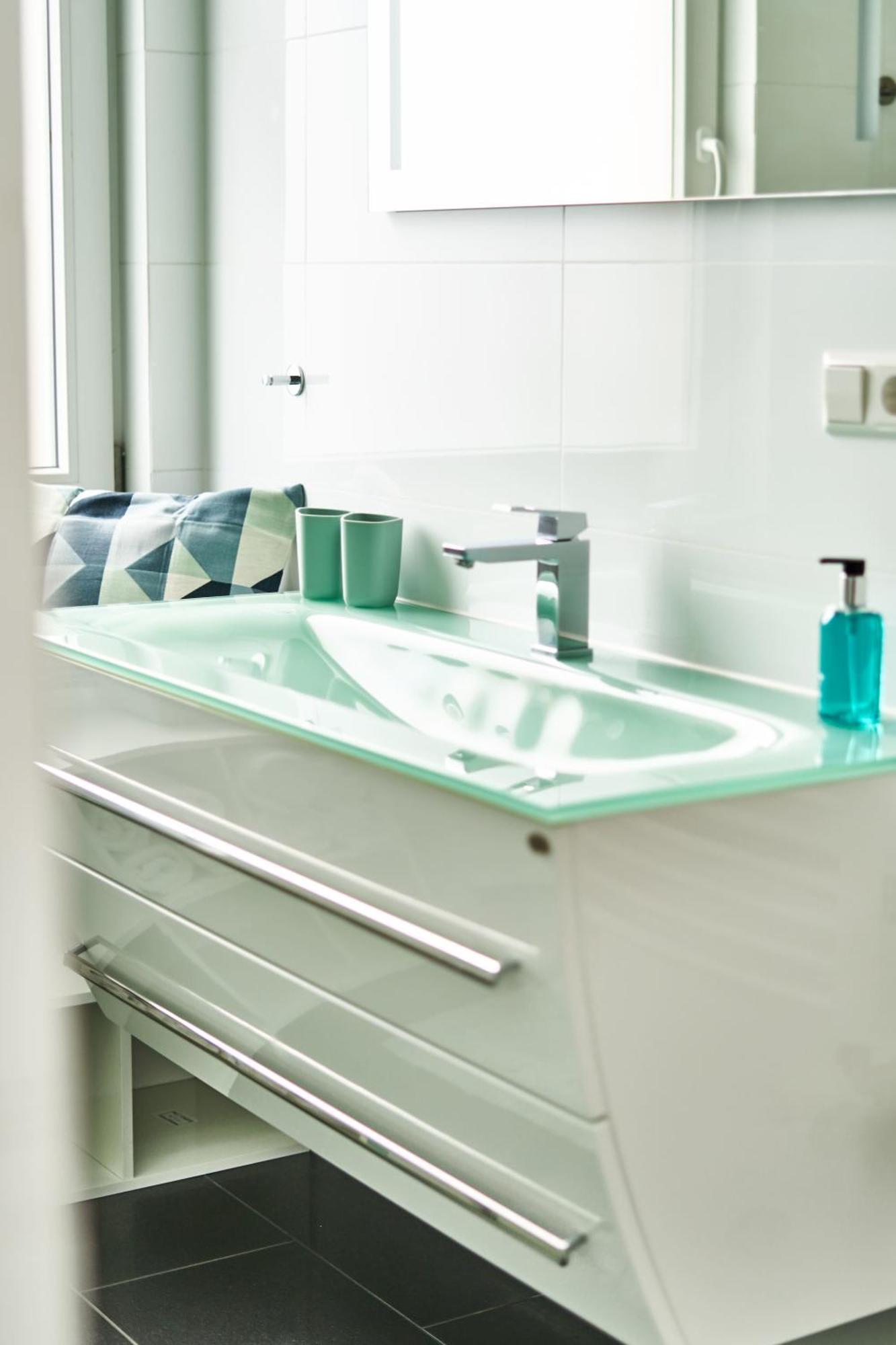 Primera Zimmer Mit Gemeinschaftsbad Singen Bagian luar foto