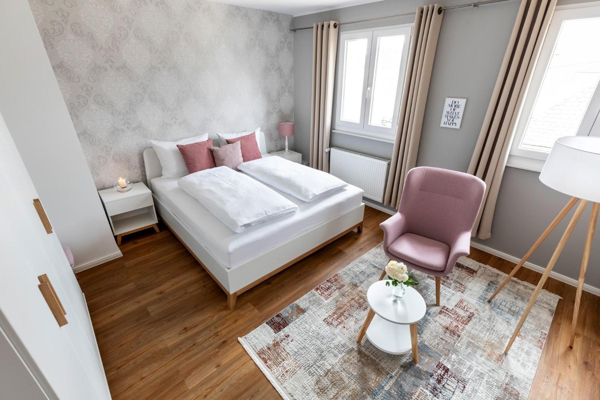Primera Zimmer Mit Gemeinschaftsbad Singen Bagian luar foto