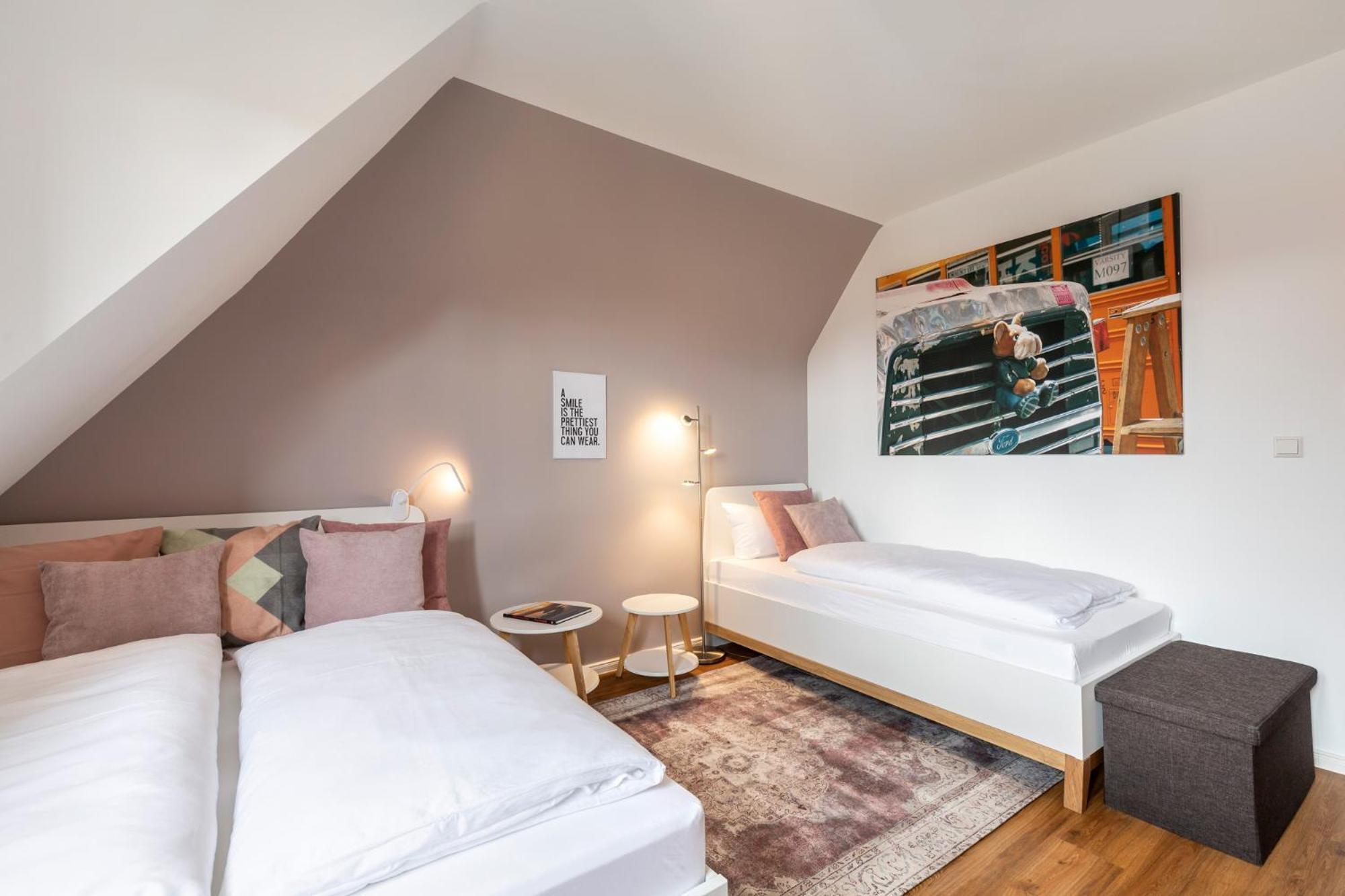 Primera Zimmer Mit Gemeinschaftsbad Singen Bagian luar foto